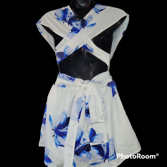 Romper sz 6 - Picture 2 of 7